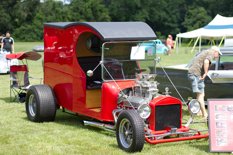 Illustration for article titled custom cars at Occoquan this afternoon